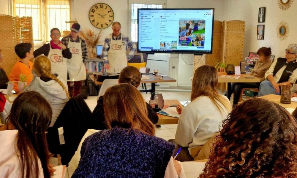 Les élèves en formation SAPAT découvrent le Cozi’Café